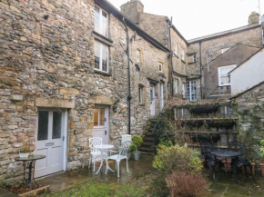 Courtyard Cottage